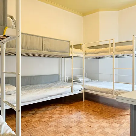 Six Bed * Lisbon